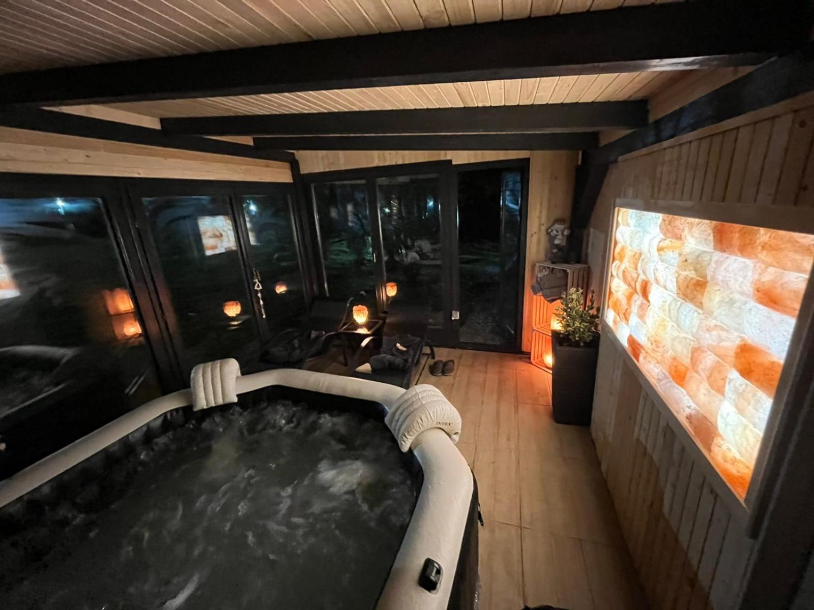 Wood Pool & فيسوكو