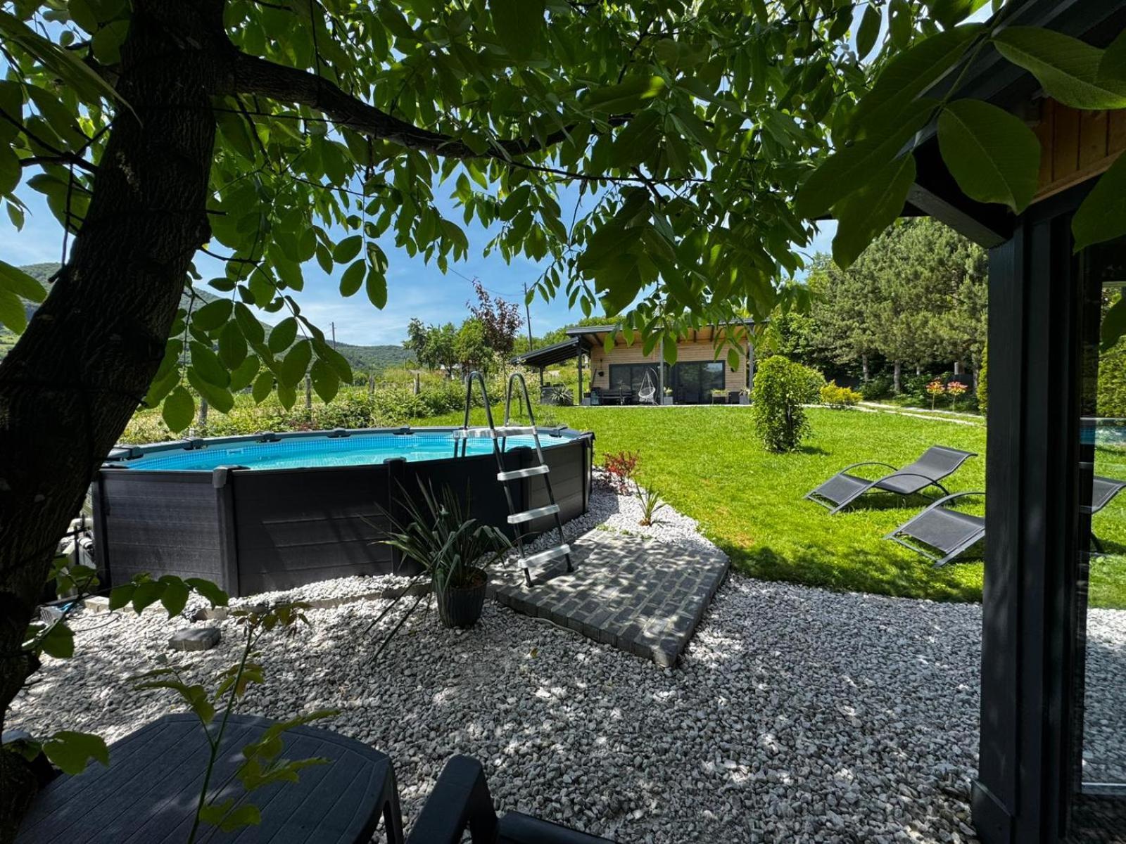 Wood Pool & * فيسوكو