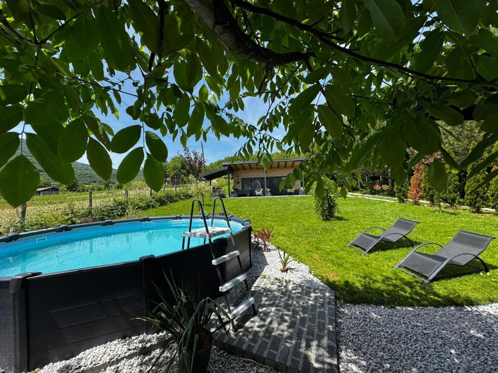 Wood Pool & بيت للعطل *